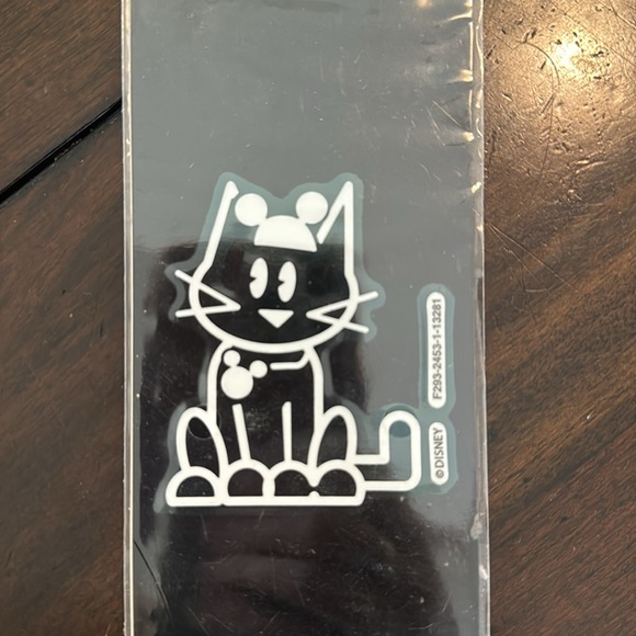 Disney Family Window Decals Set - Picture 3 of 4